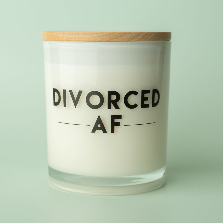 DIVORCED AF CANDLE