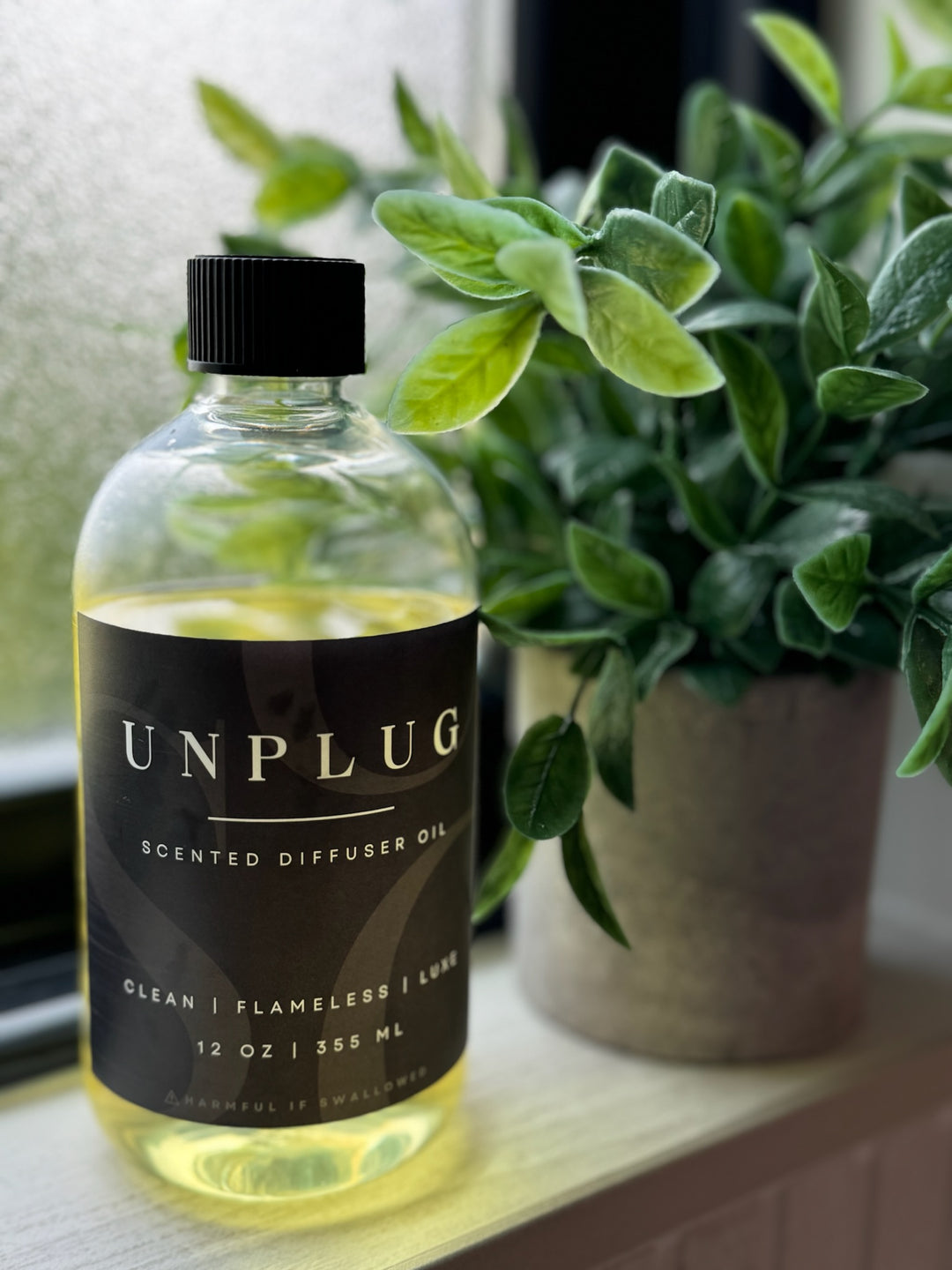 LUXE SCENTED DIFFUSER OIL + REEDS