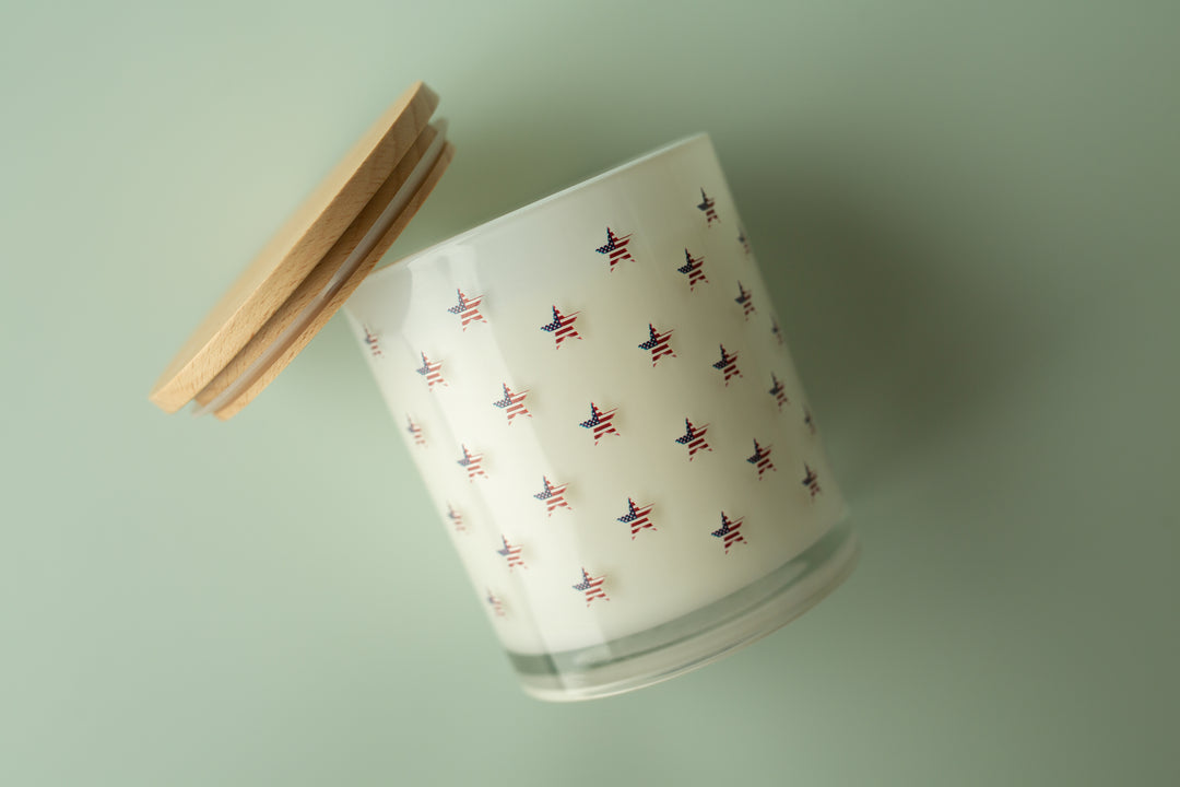 STAR FLAG WRAP CANDLE