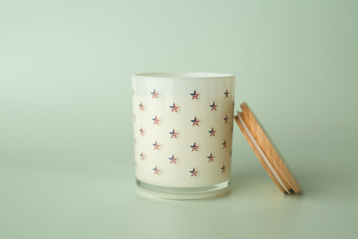 STAR FLAG WRAP CANDLE