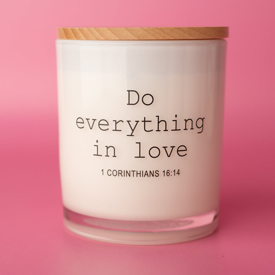 DO EVERYTHING IN LOVE CANDLE