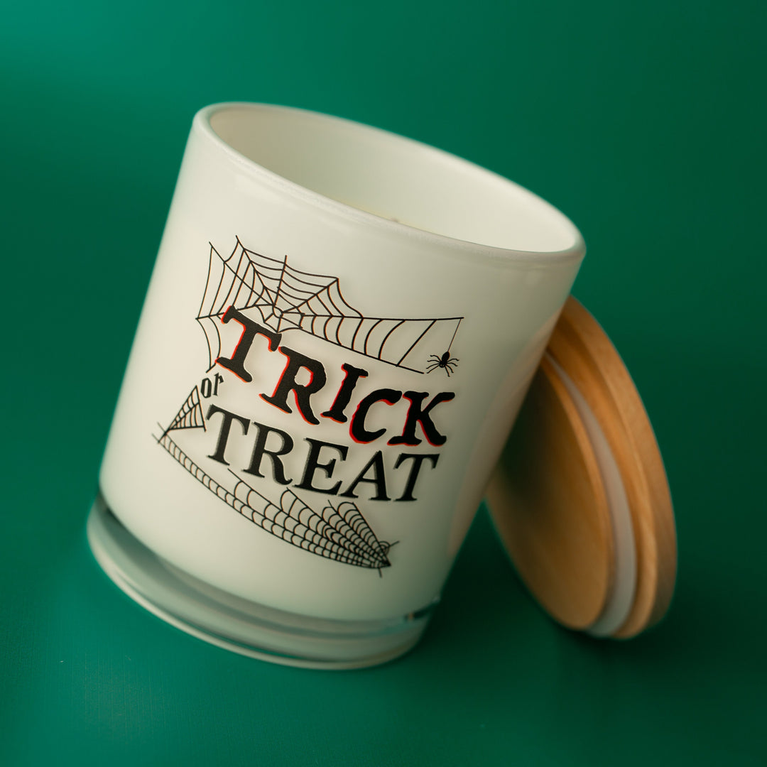 TRICK OR TREAT CANDLE