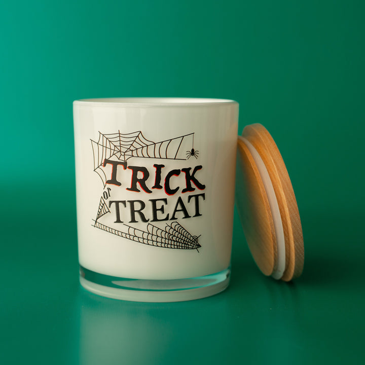 TRICK OR TREAT CANDLE